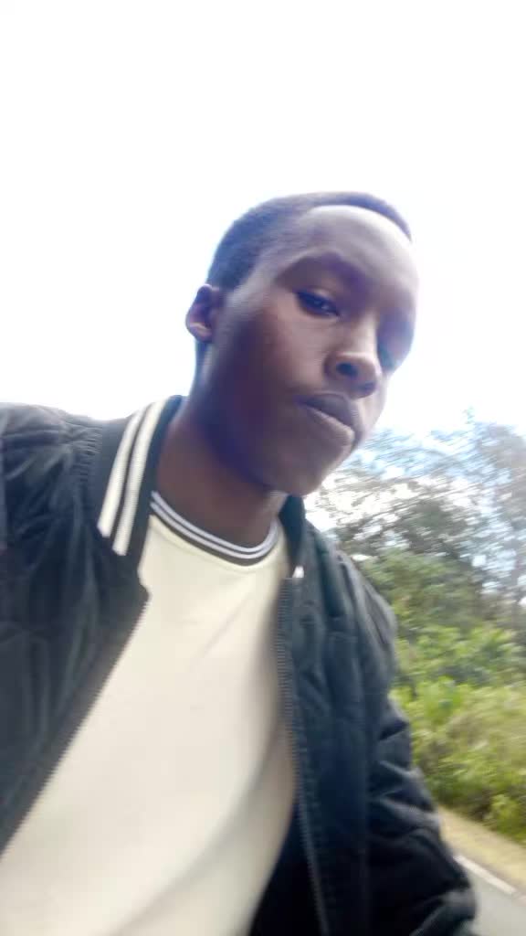 @MØJÕGÔR💫 MŌSÒÑÍK