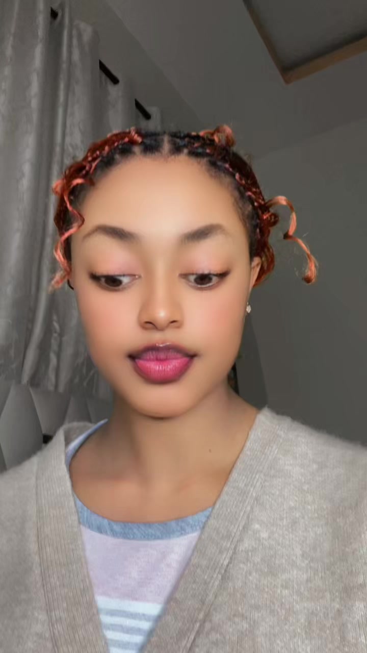 @𝓴𝓲𝓶 𝓮𝓵𝓵𝓮𝓭𝓲𝓷𝓪𝓱🌸