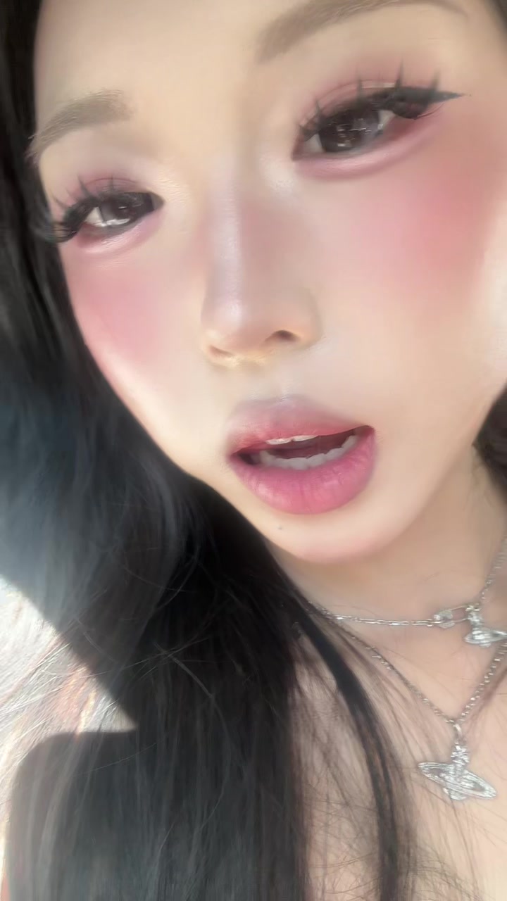 @ella