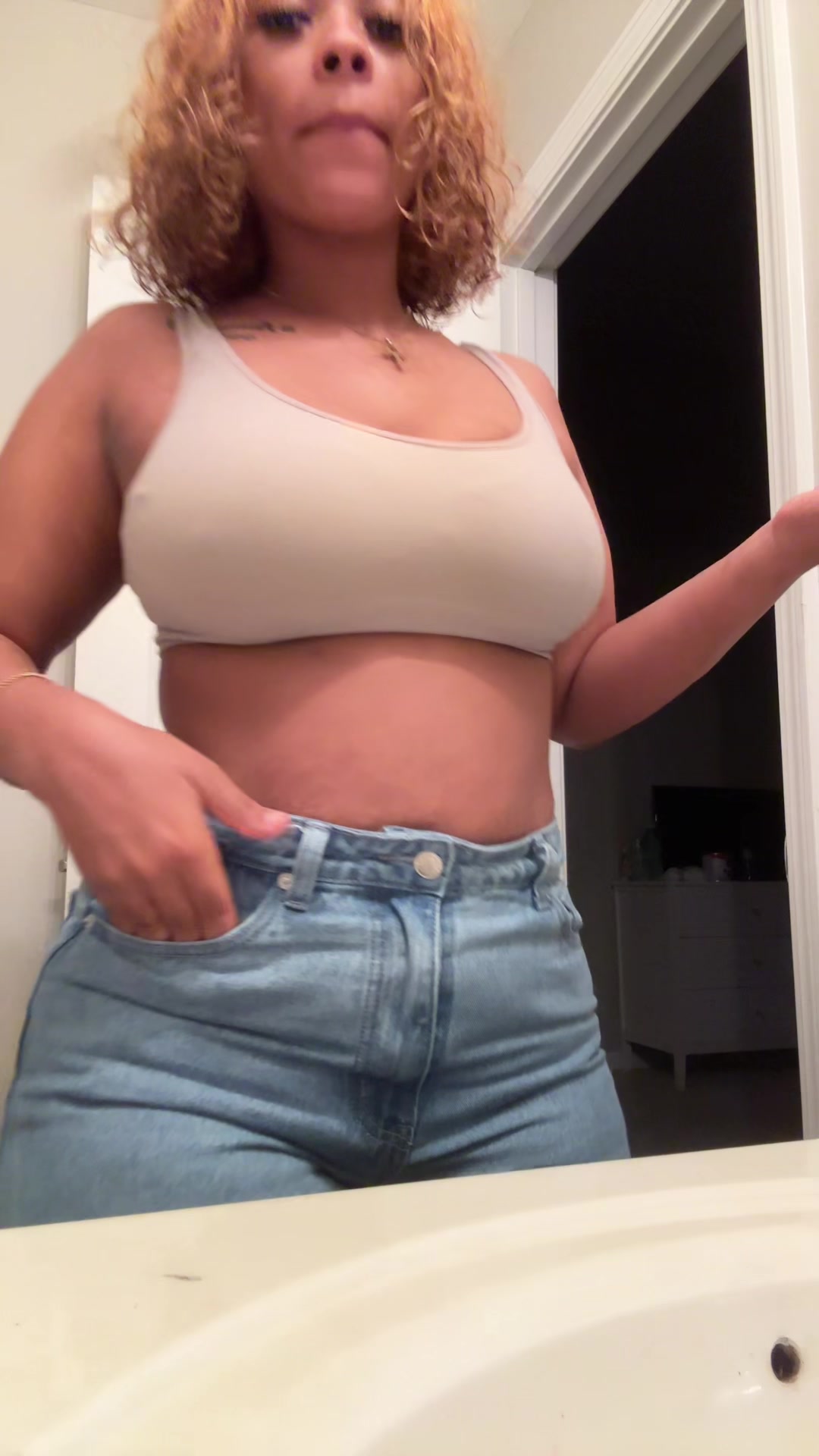 @Prettylittlethang_