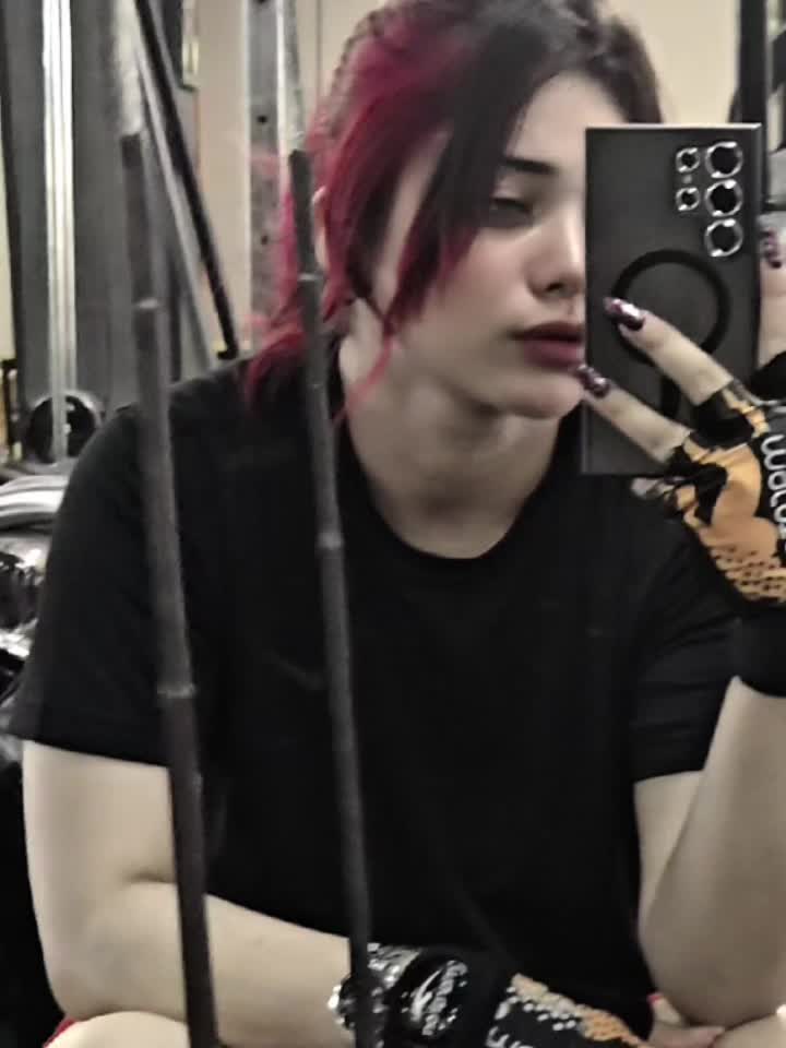 @Simperツ