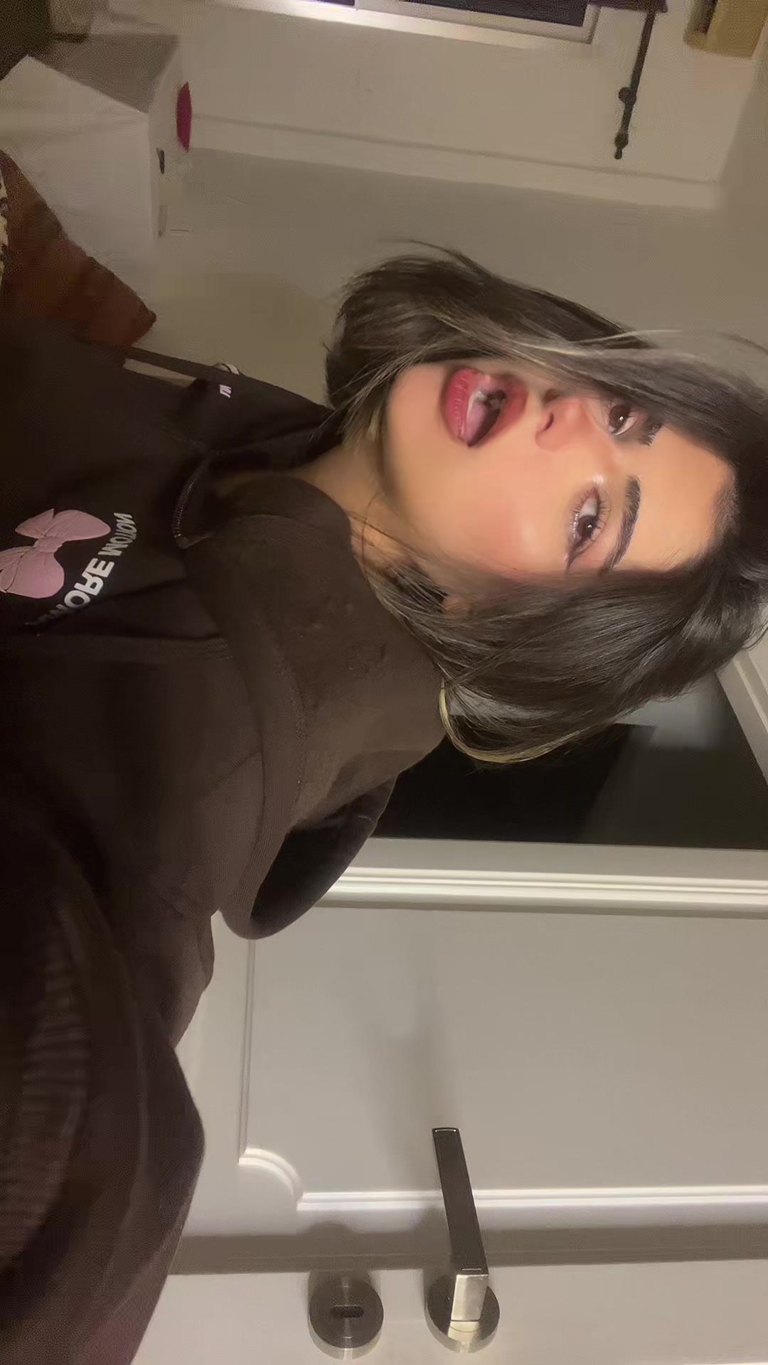@sarahfire_