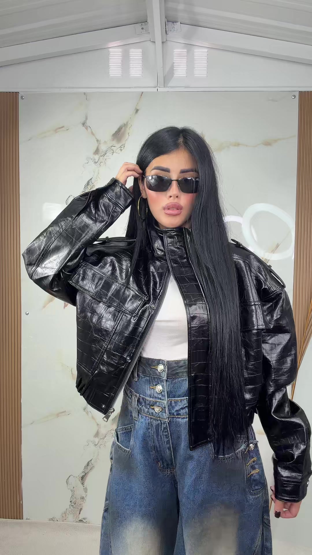 @Iconic look