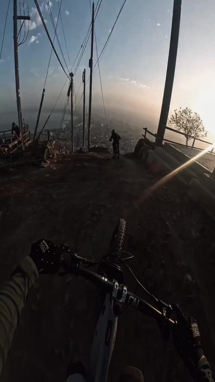 @Edmundo Ramírez