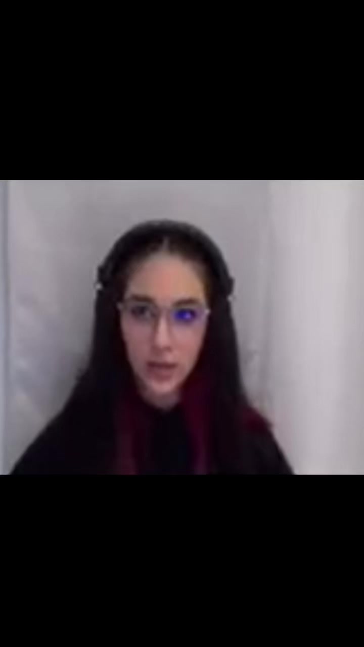 @Arirawr