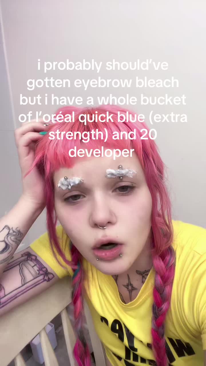 @kneesock