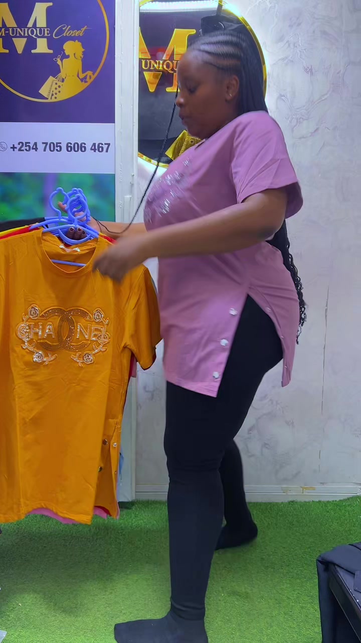 @M-unique closet// 0705606467