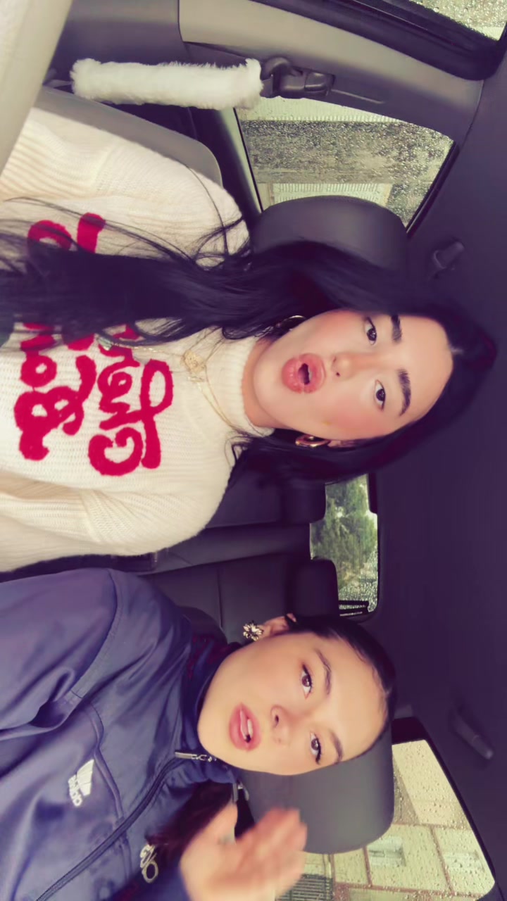 @whothisluckygirl