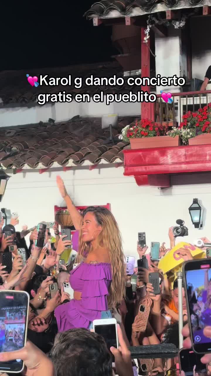 @Camila D&iacute;az