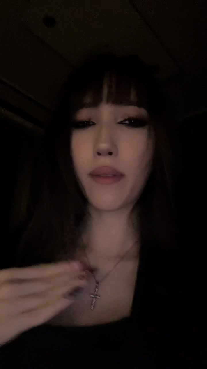 @HELEN