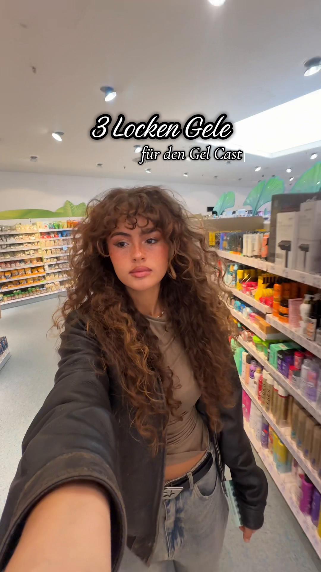 @Mounia