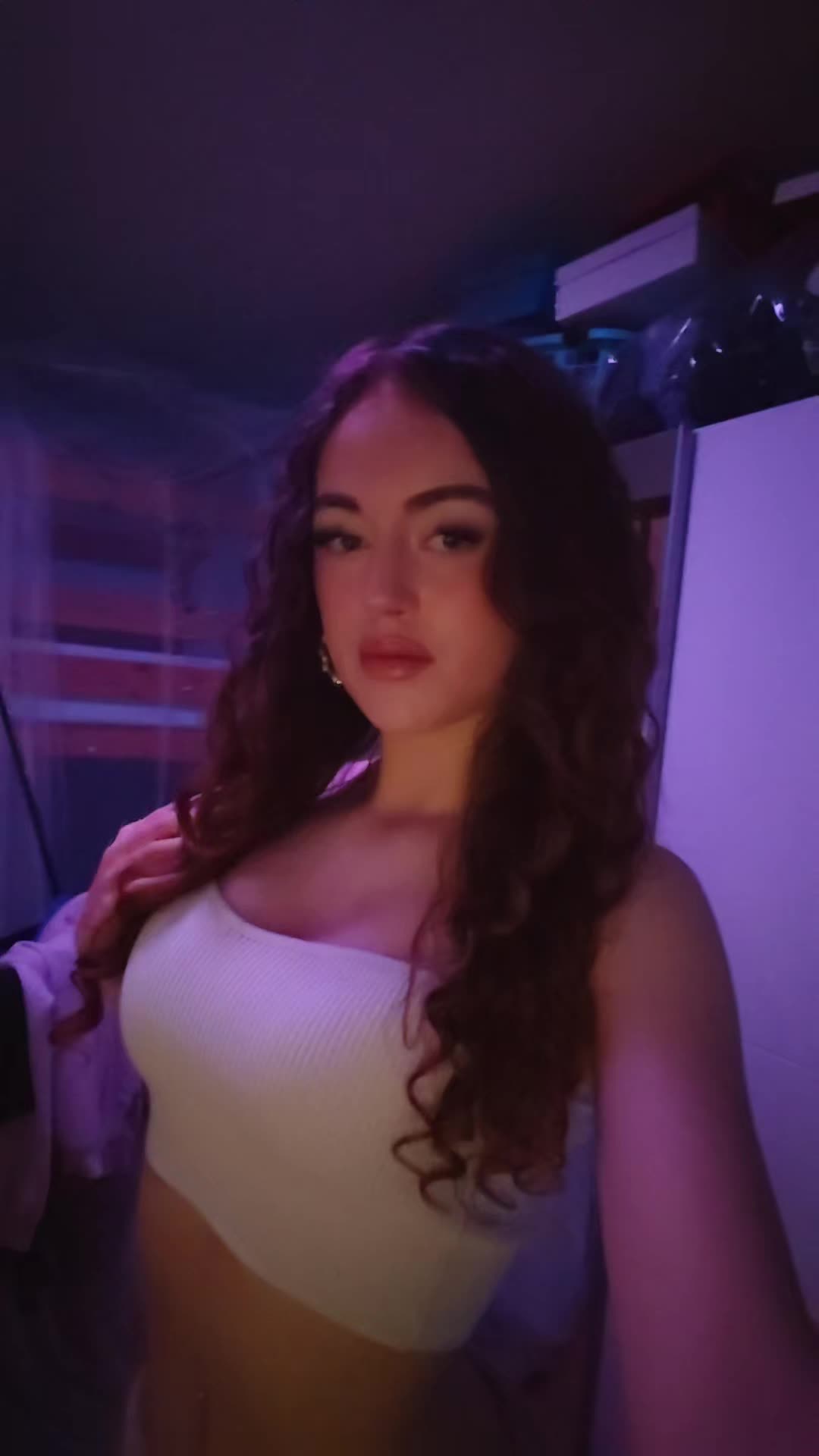 @Mia
