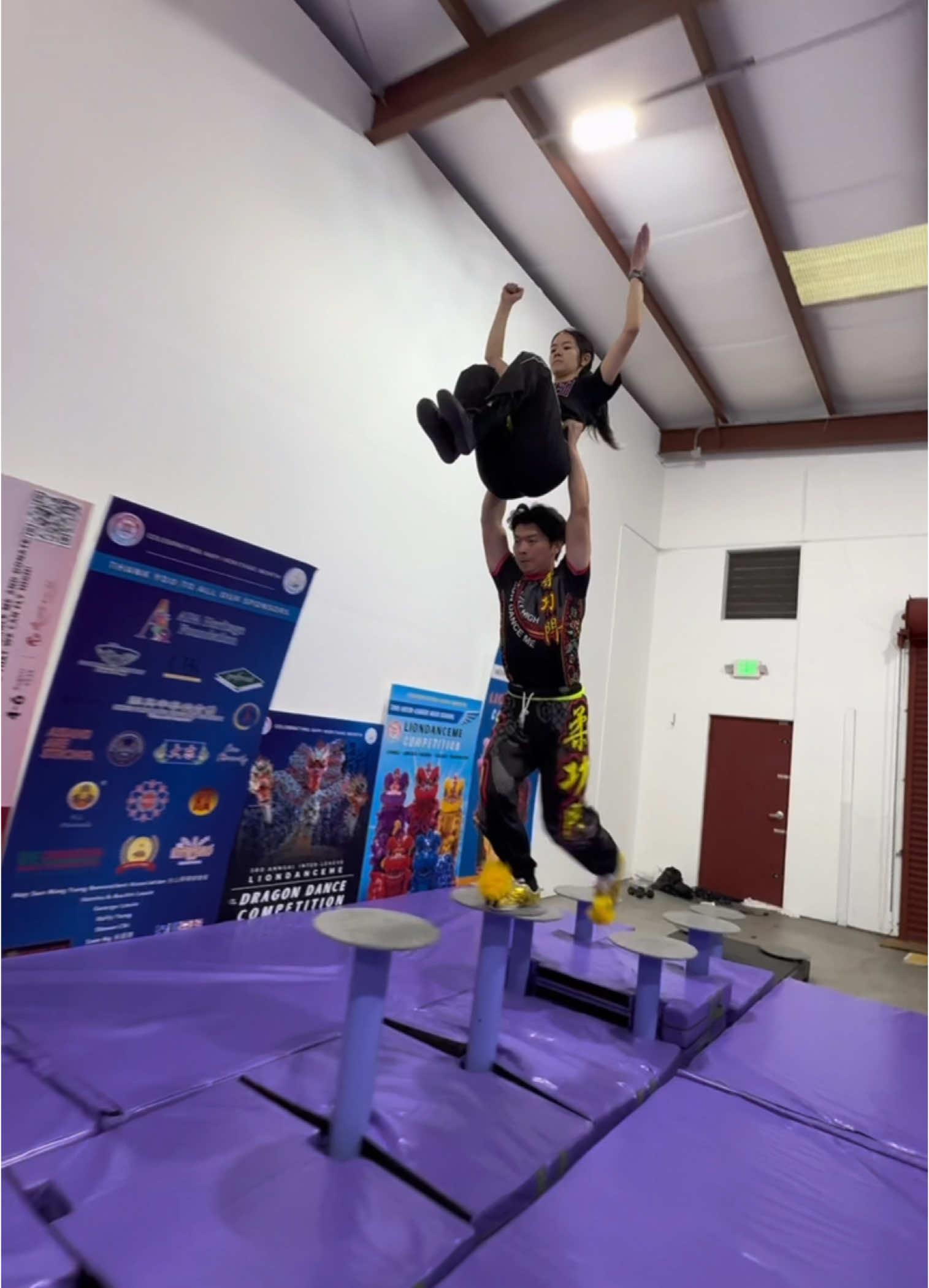 @LionDanceME