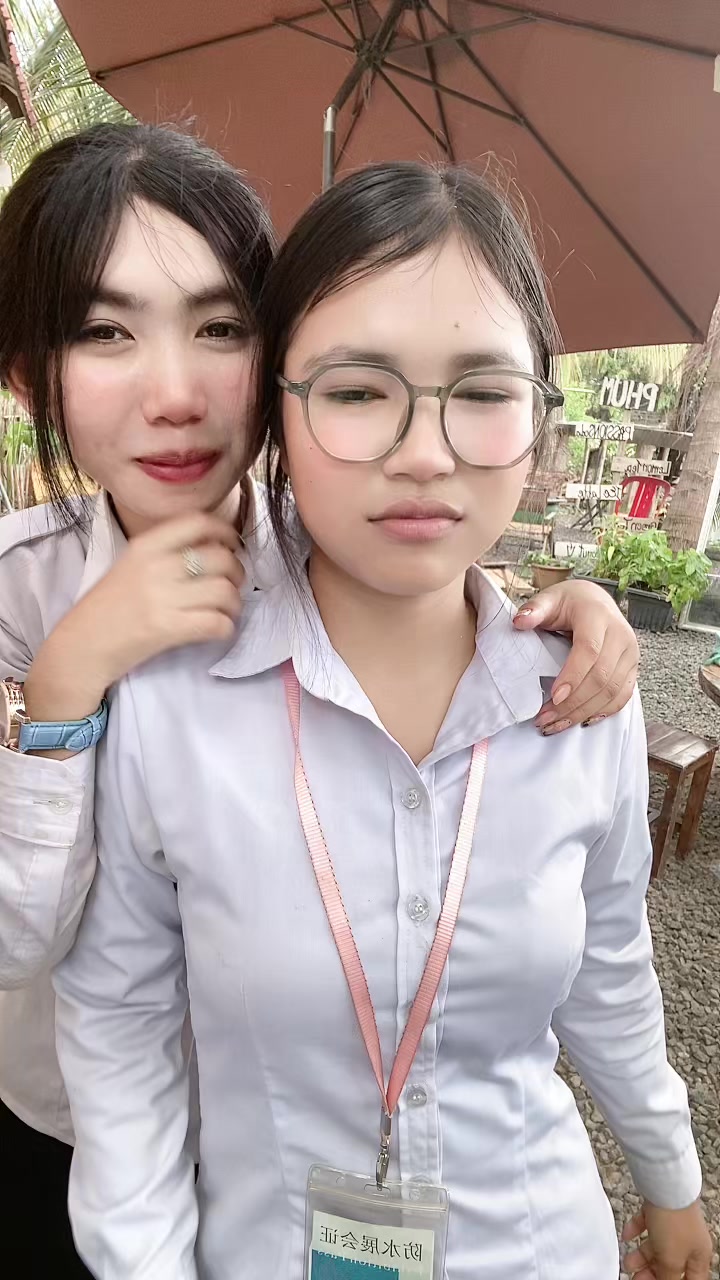 @Lay