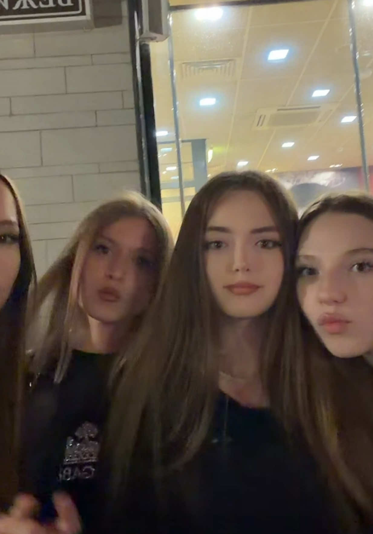 @нелинова¿