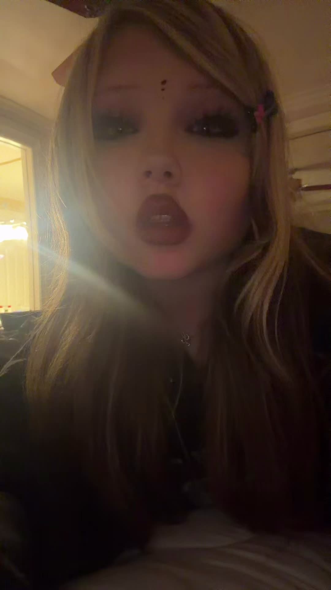 @roxi