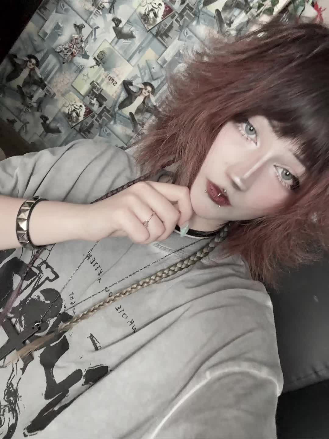 @aloraxs