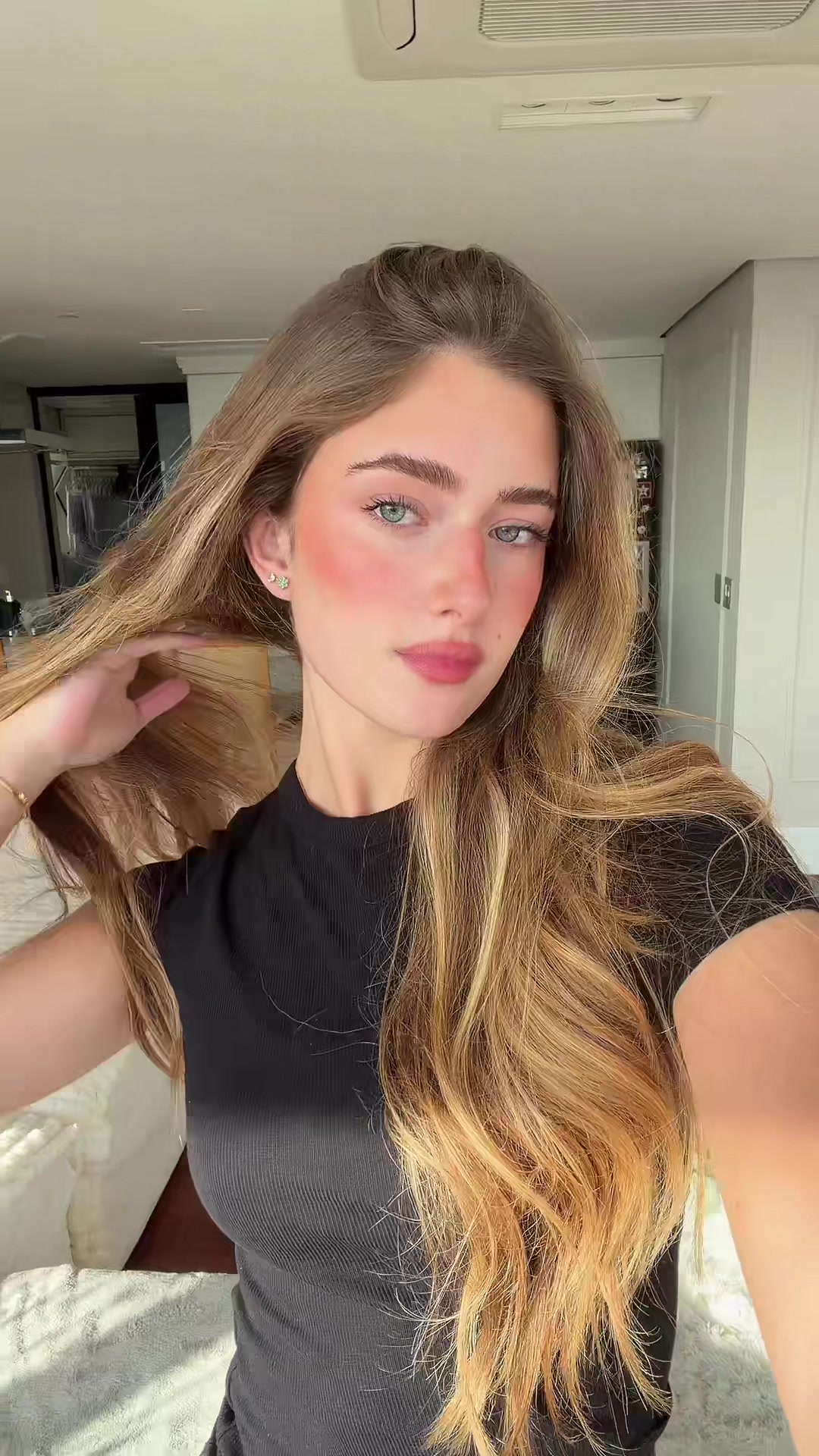 @KYARA KOGUT