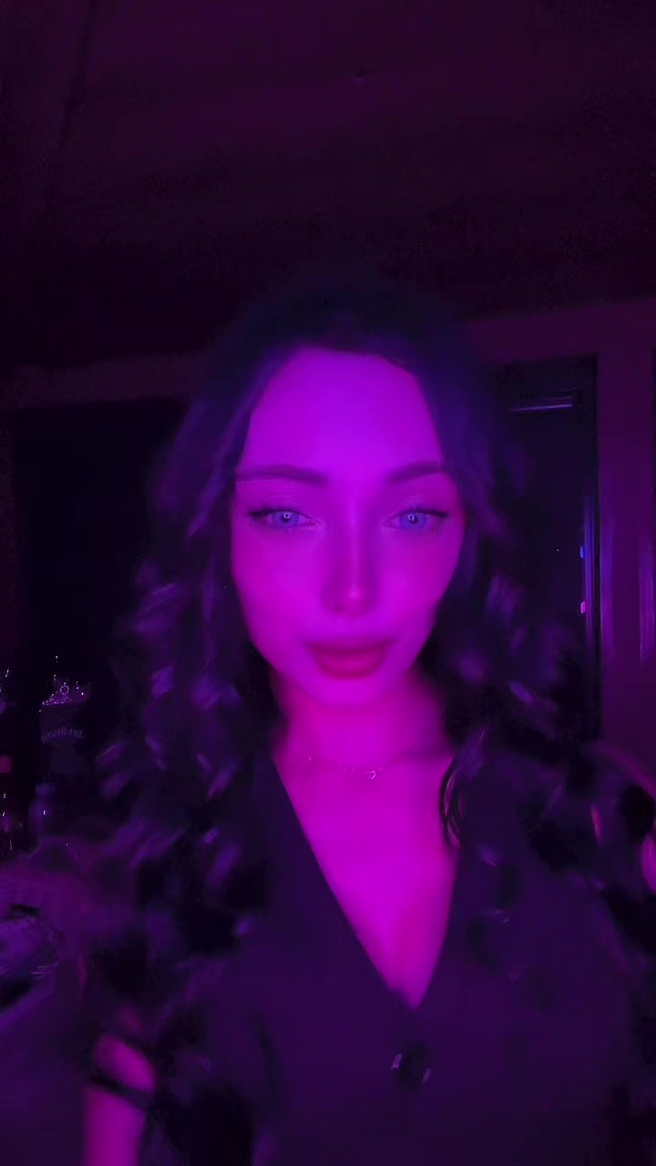@𝓒 ☆