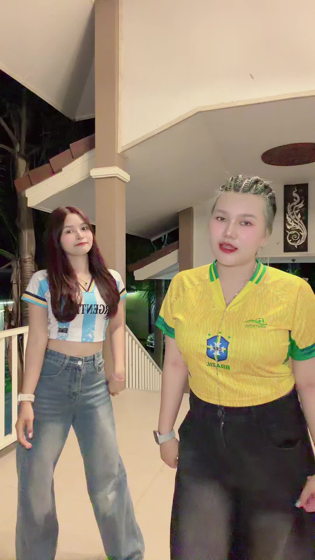 @『🐰กัชเบลเซลล์สาว꒷꒦