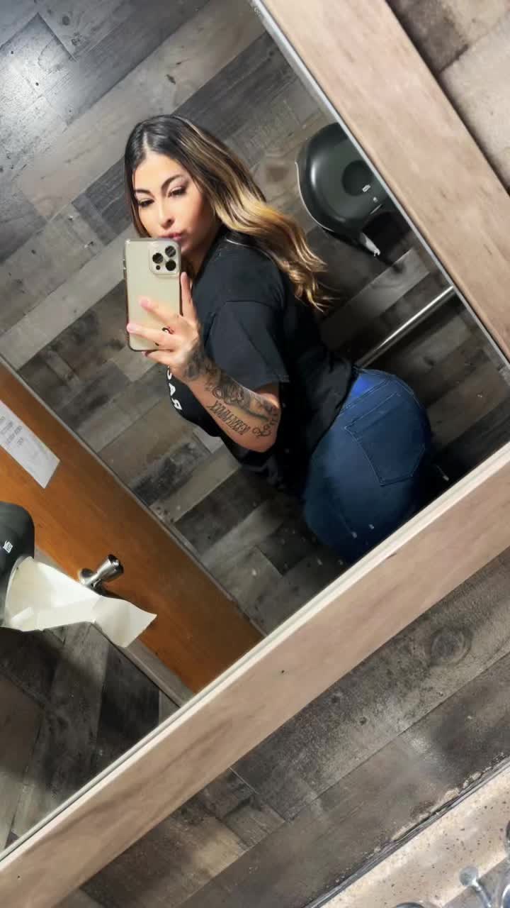 @bella432_20