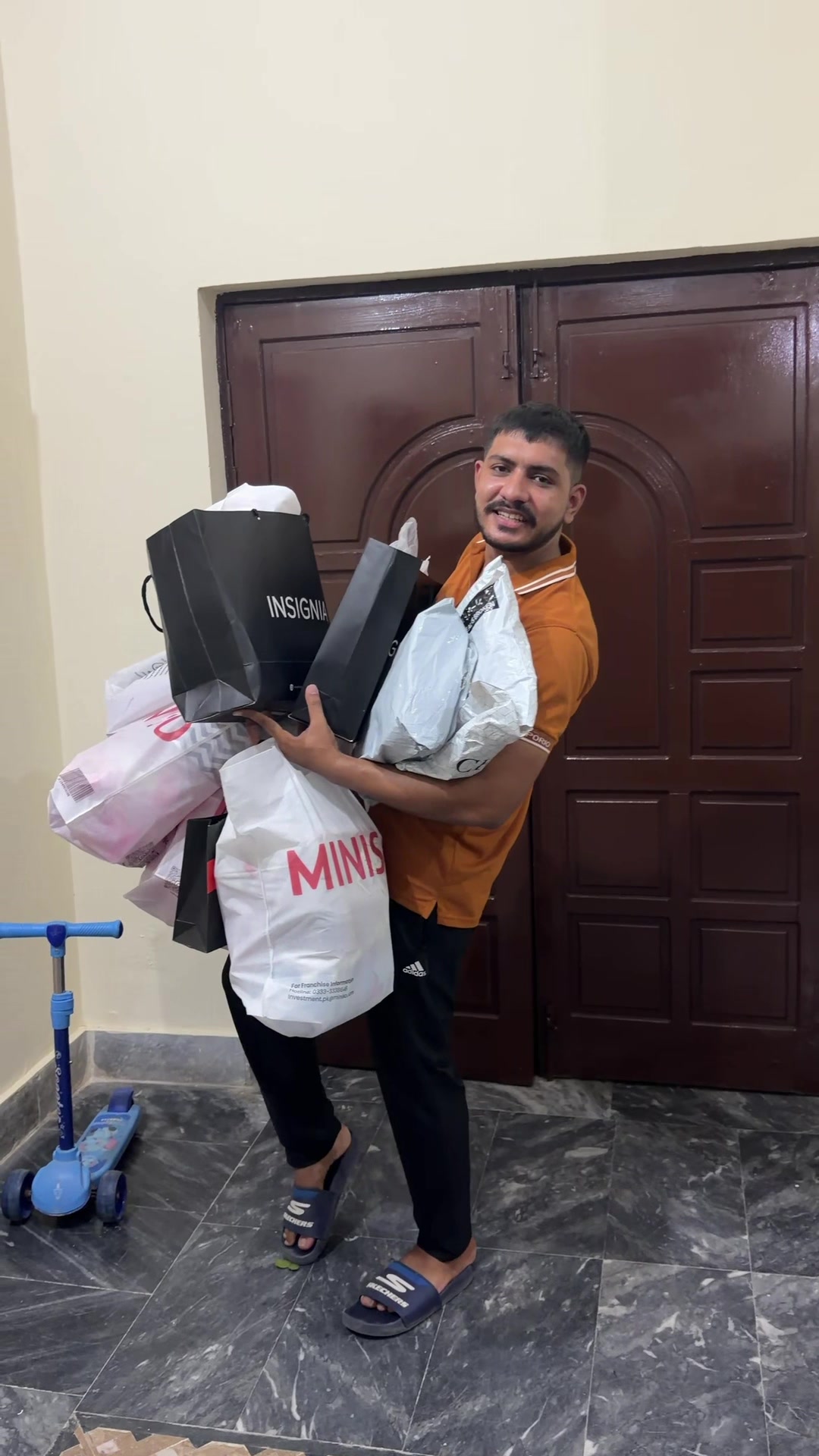 @Mr Deliver