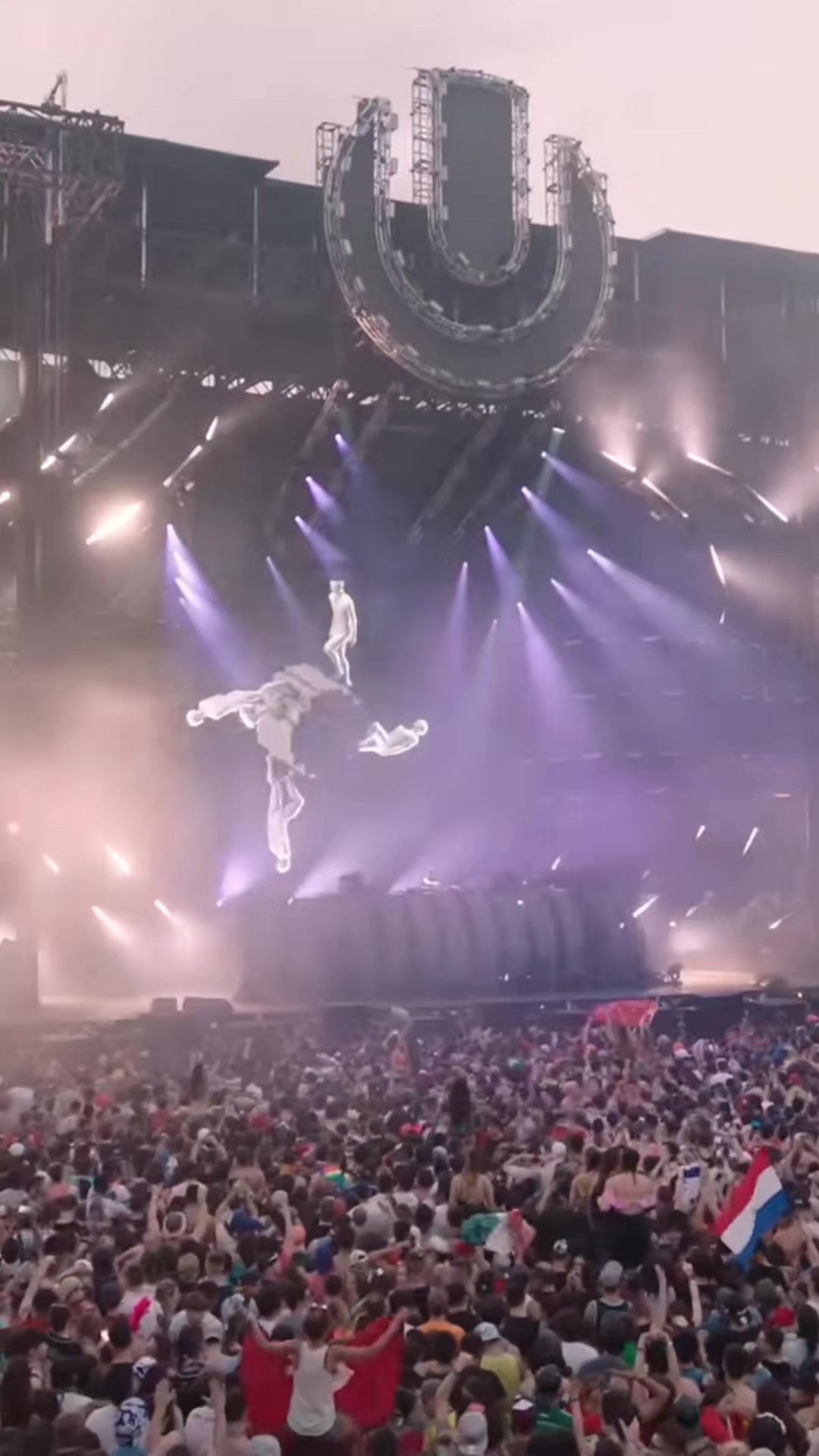 @ULTRA MIAMI