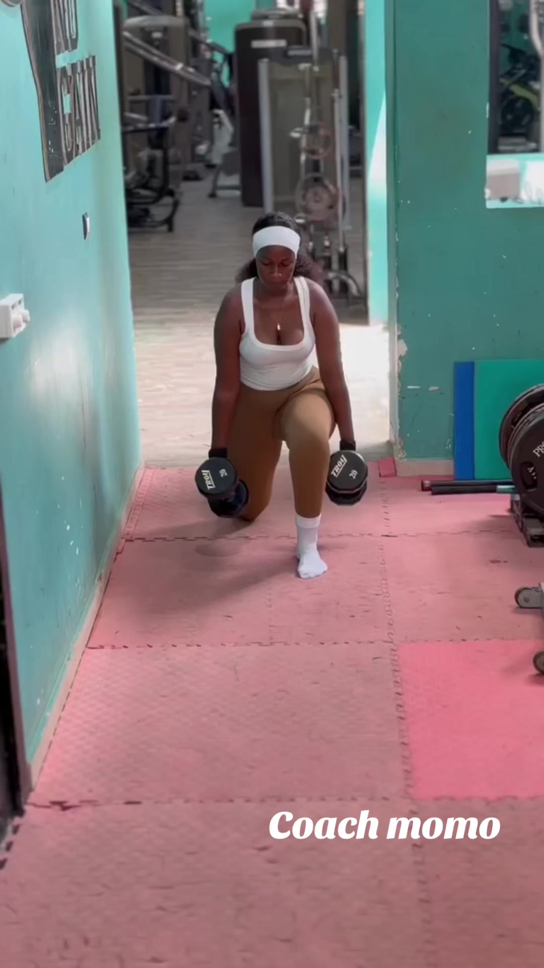 @coachmomombfitness