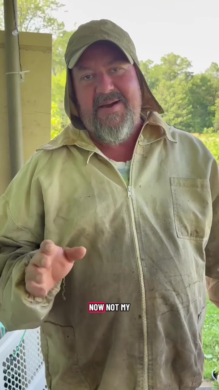@The Angry Beekeeper🇨🇦