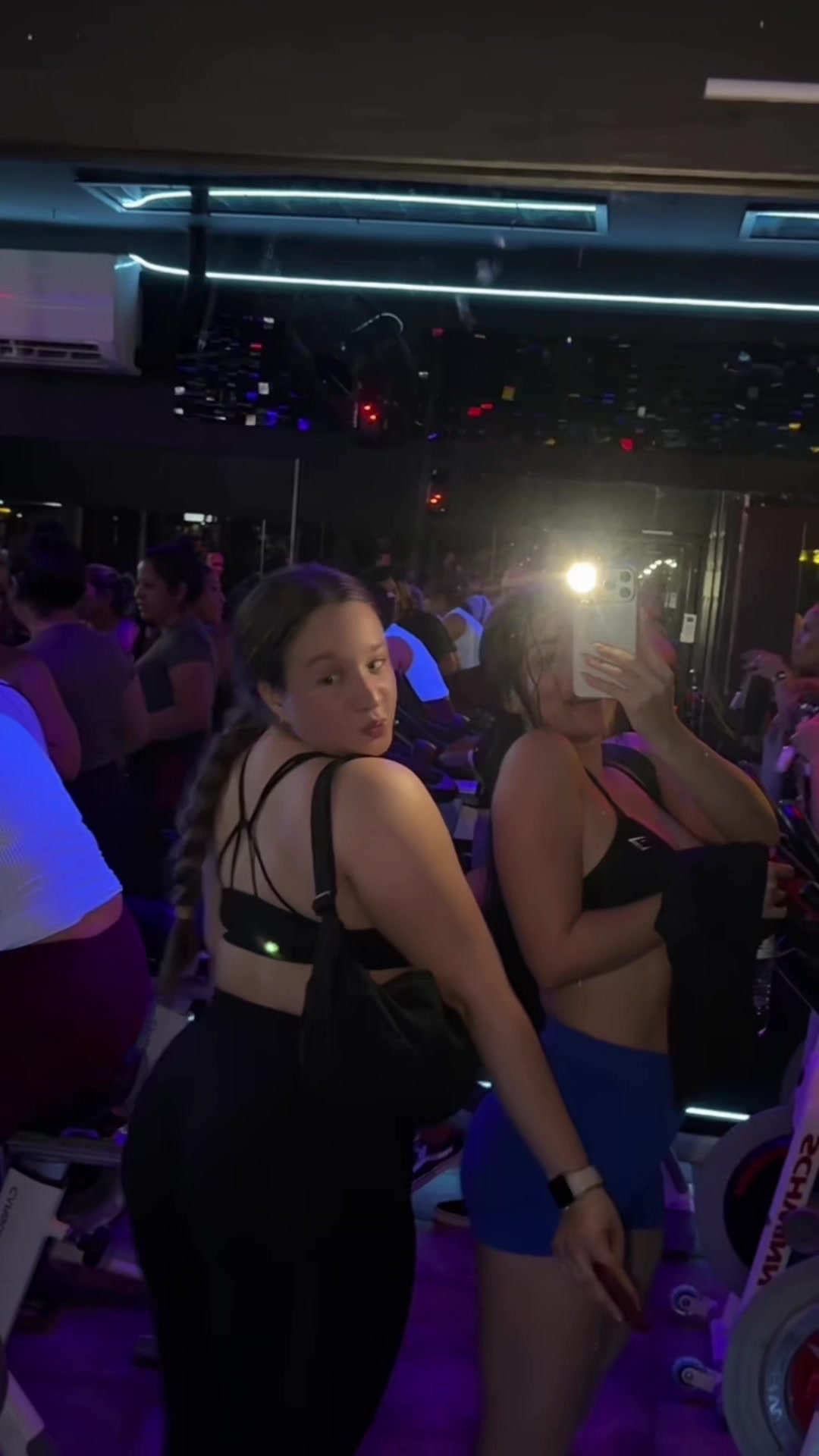 @lisi_anzr2
