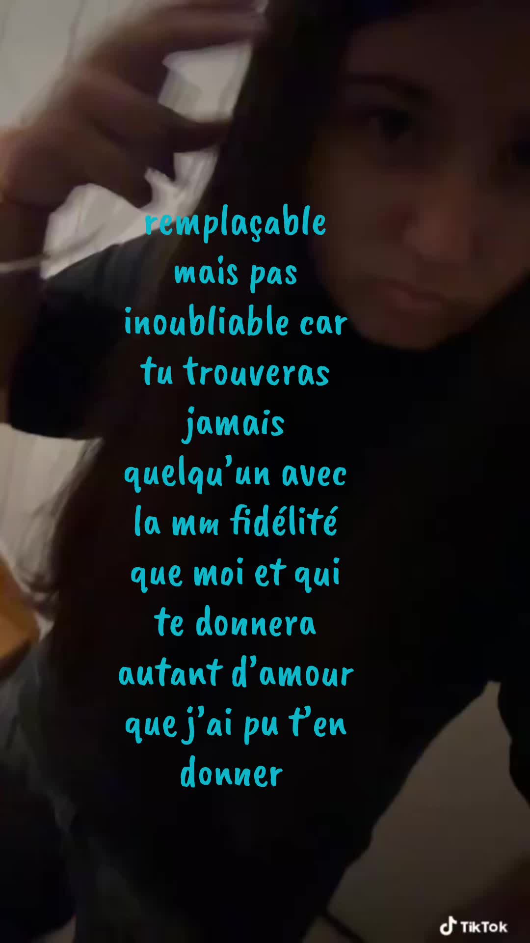 @👩🏽❤️💋👩🏽