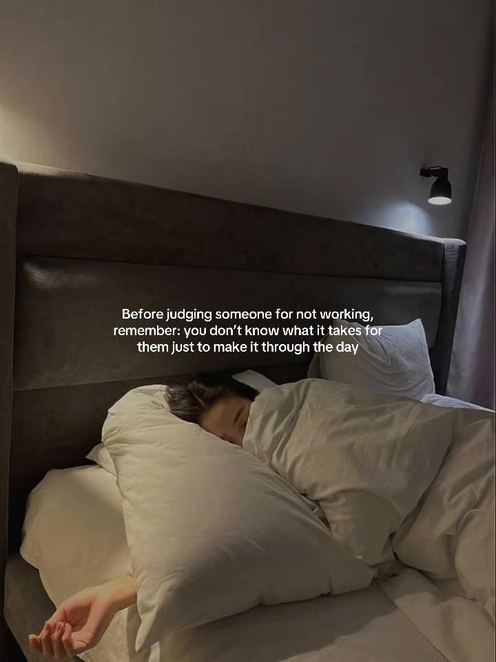 @Elowen