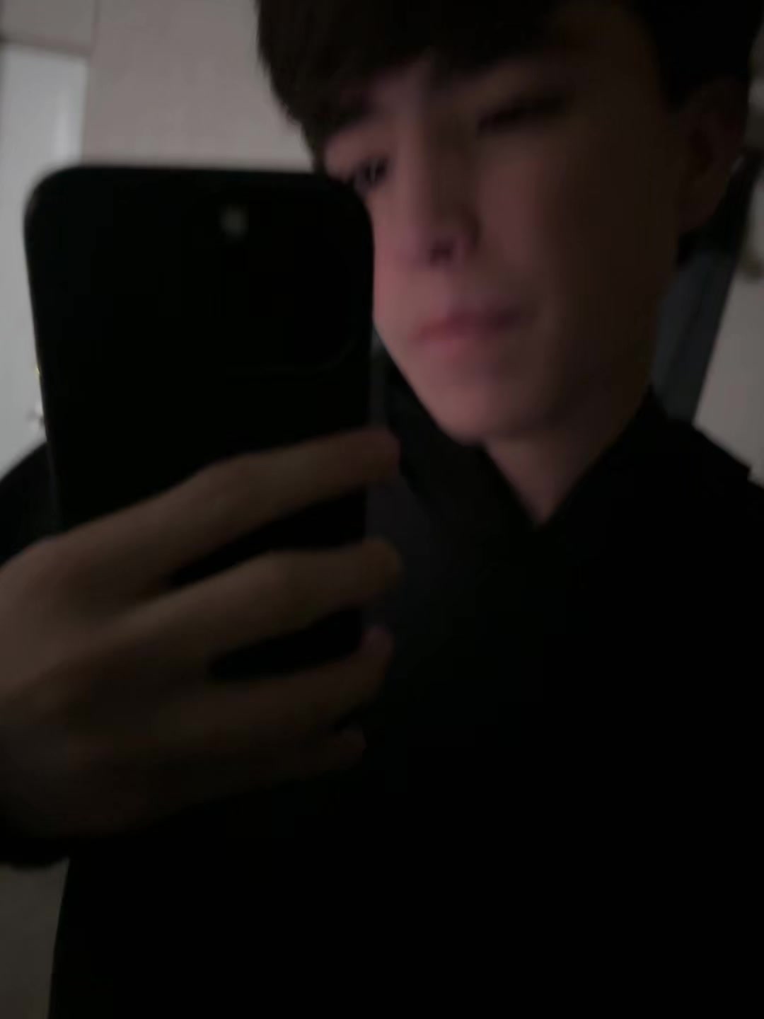 @𝙈𝙖𝙣𝙪𝙚𝙡𝙤𝙣 𝙏𝙤𝙬𝙚𝙧𝙨
