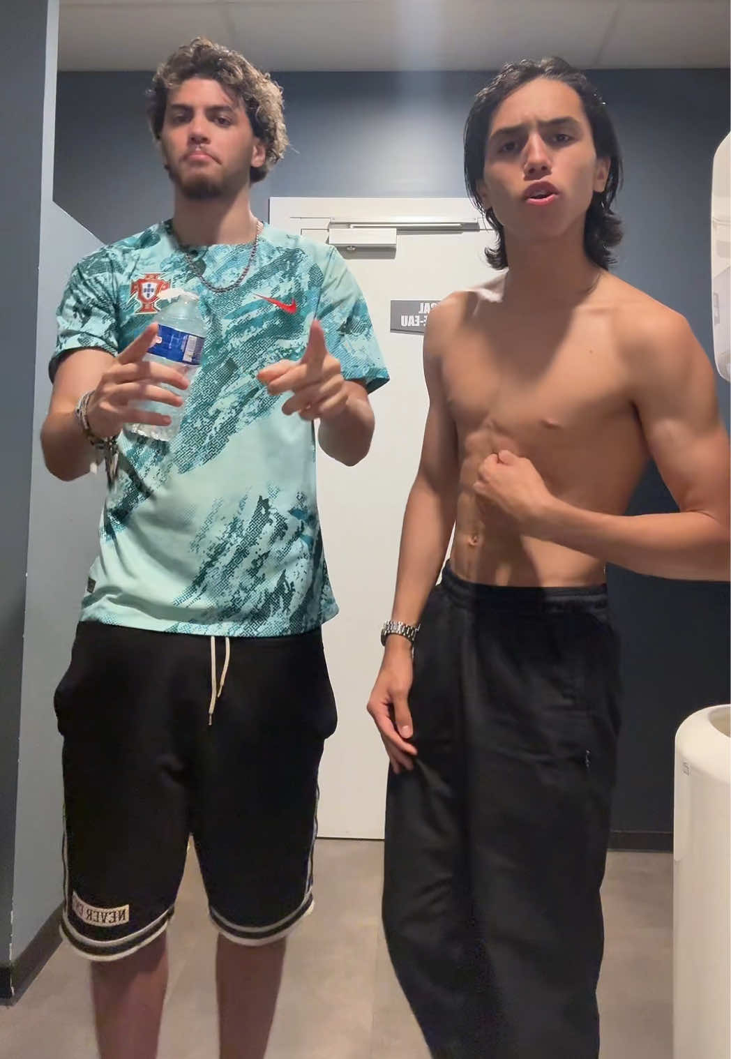 @Bilelox