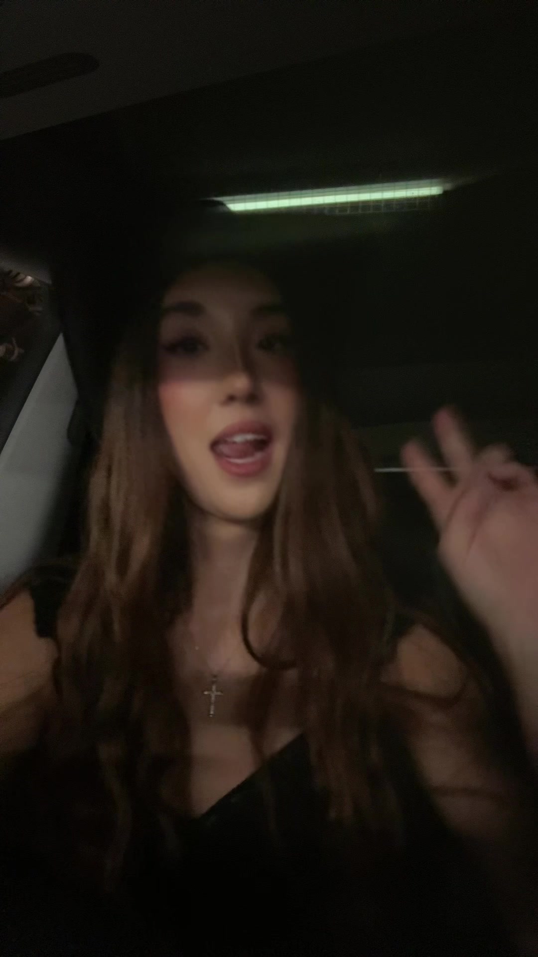 @Kayyoo_