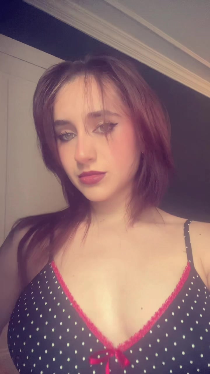 @rachilles_