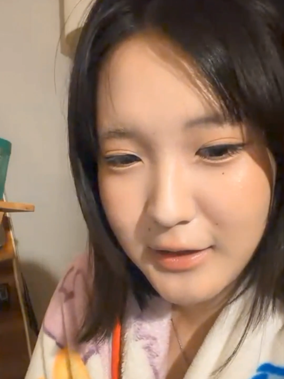 @T
