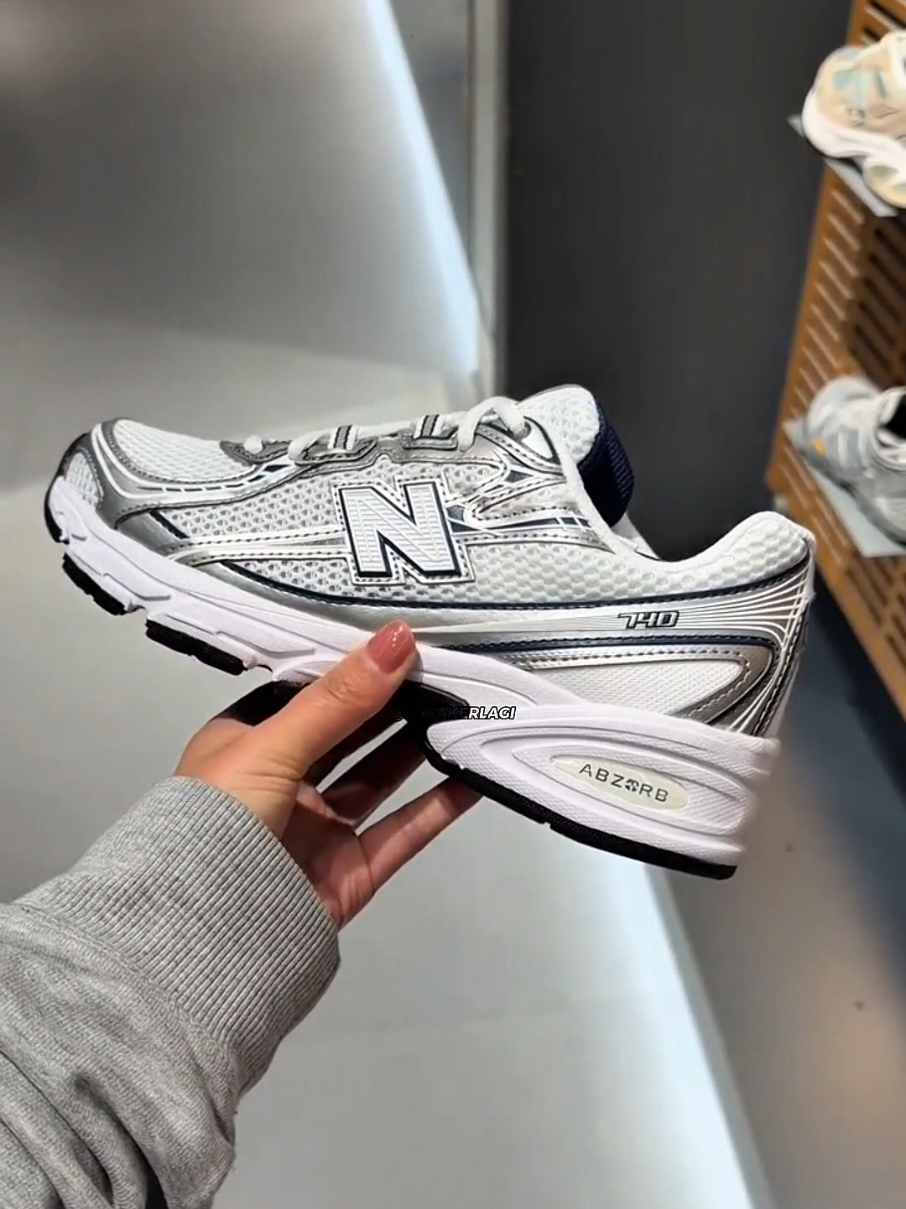 @𝙎𝙉𝙀𝘼𝙆𝙀𝙍𝙇𝘼𝙂𝙄