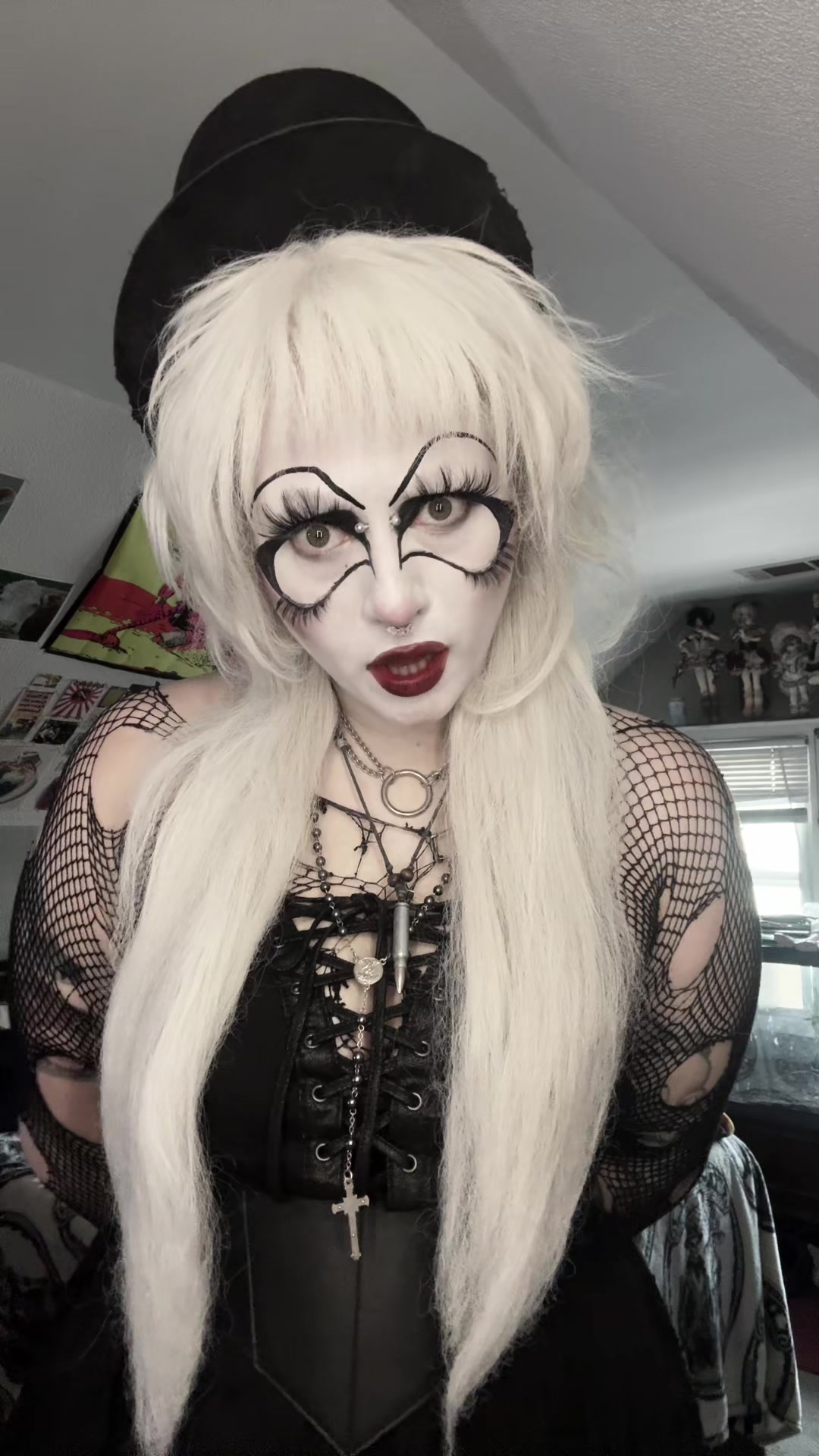 @dollygoth666