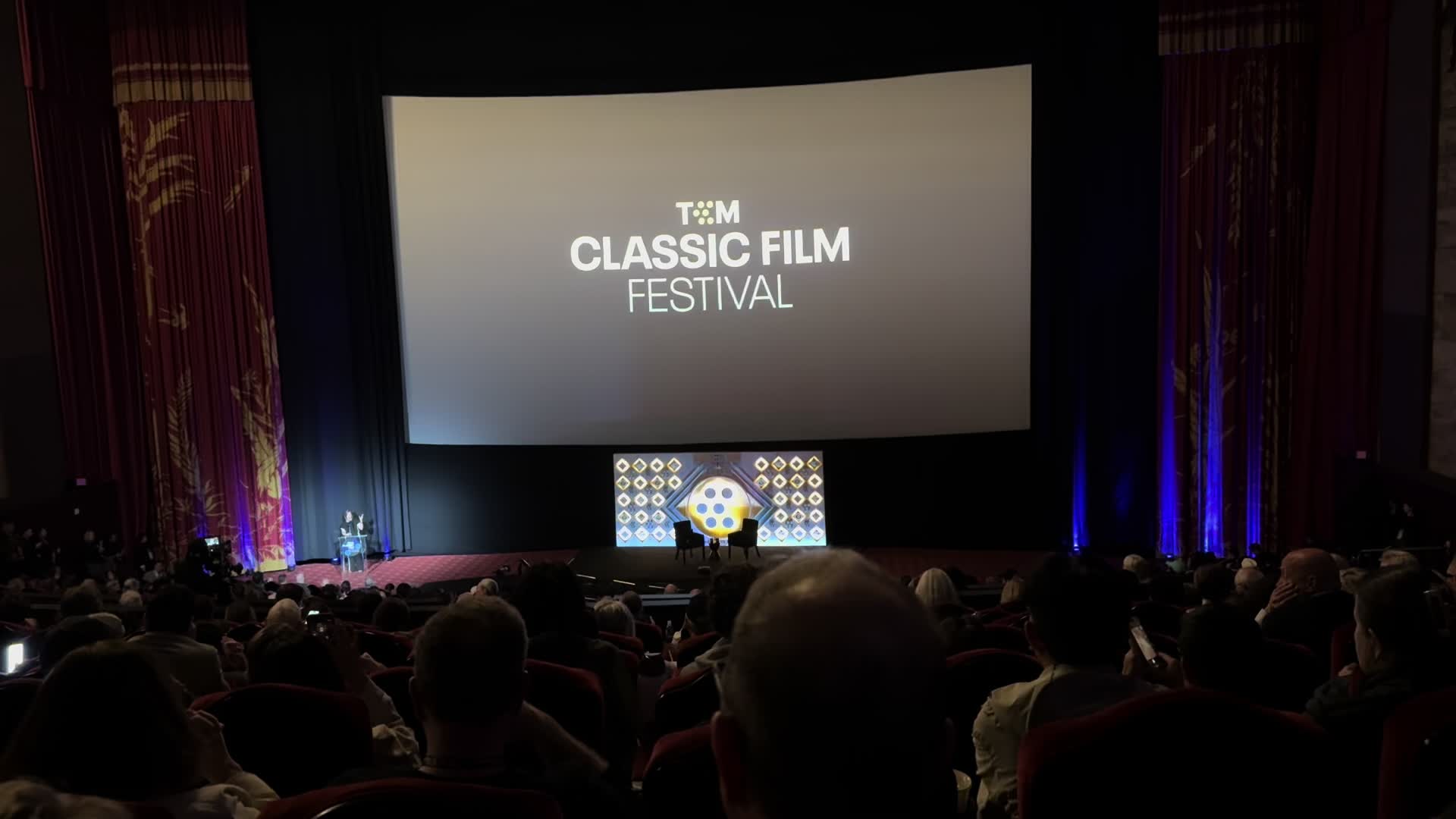 @FieldsonFilm