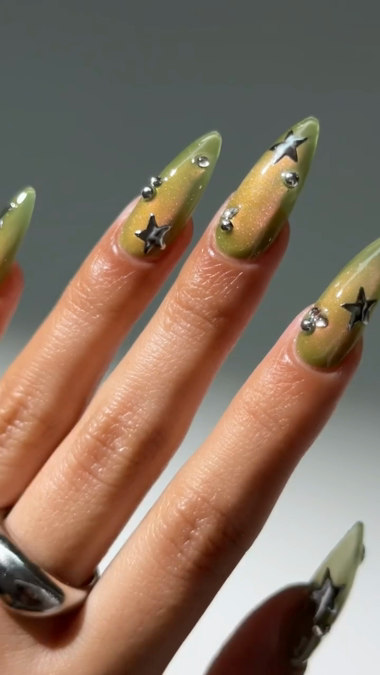 @Aprés Nail Professional