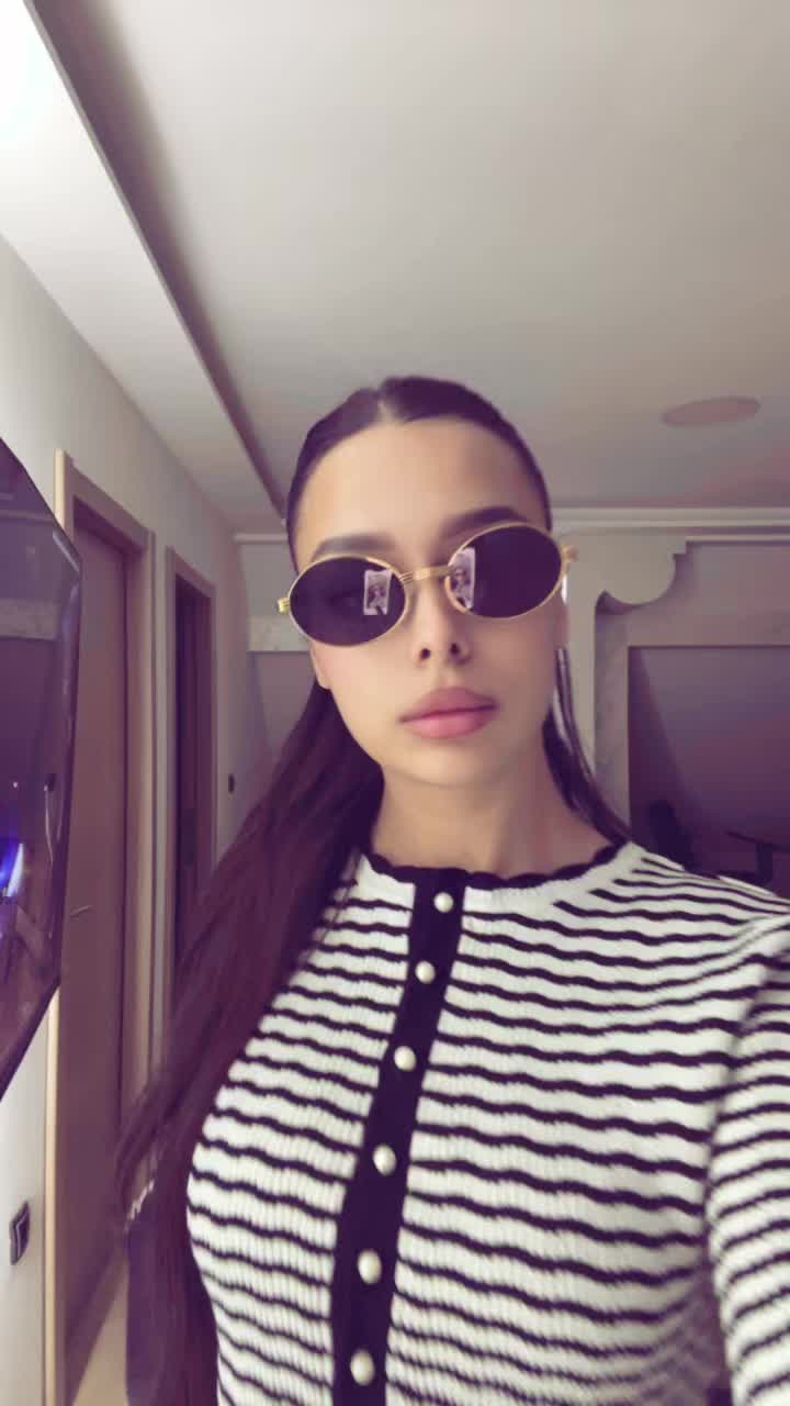 @elyyyjeee
