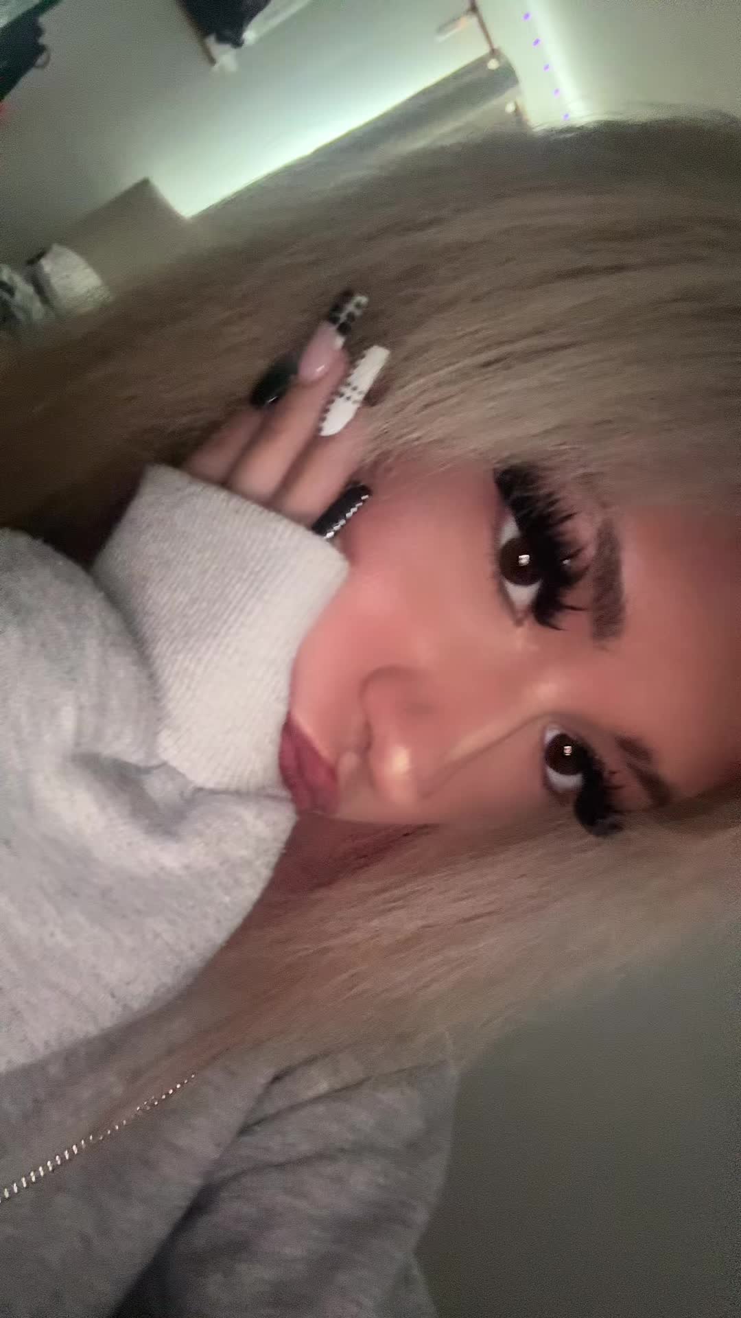 @🪽