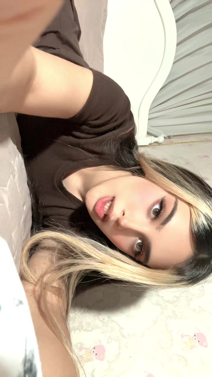 @felora