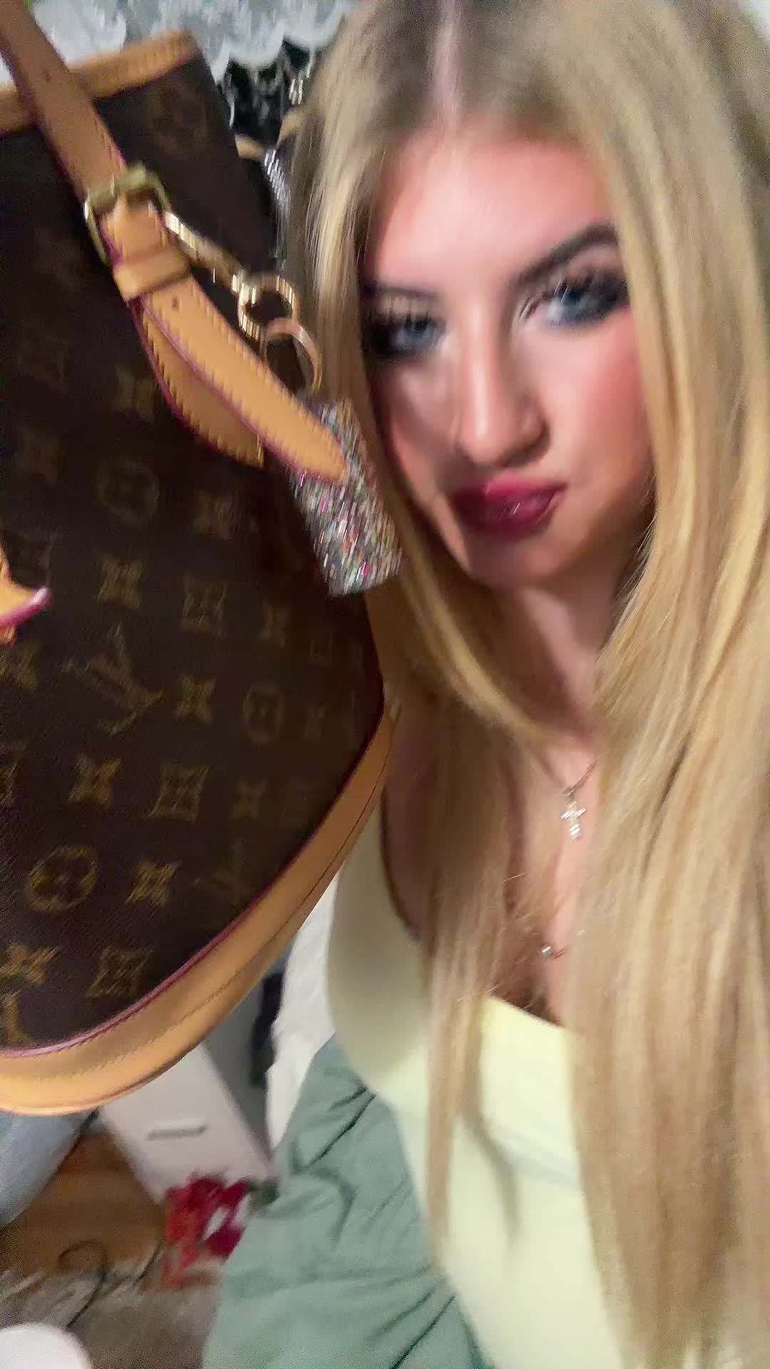 @ivyy.barsness