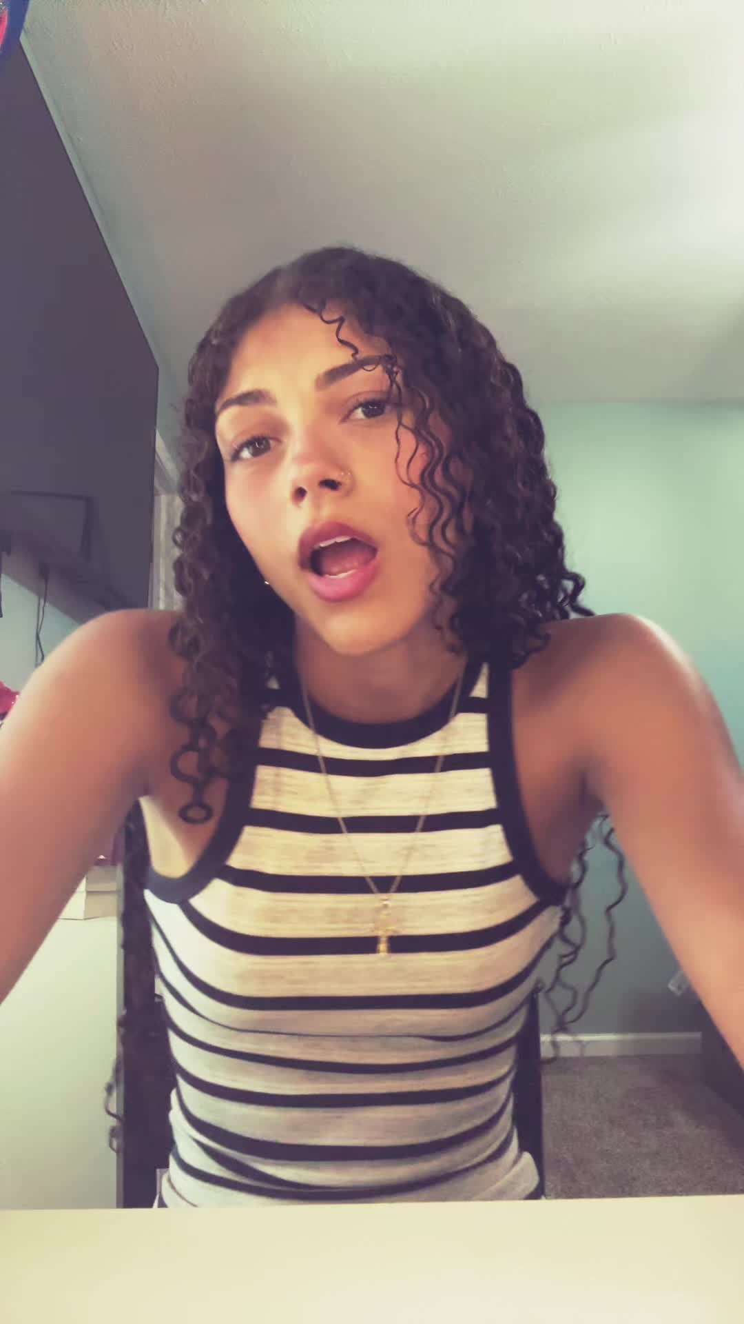 @Leyanah