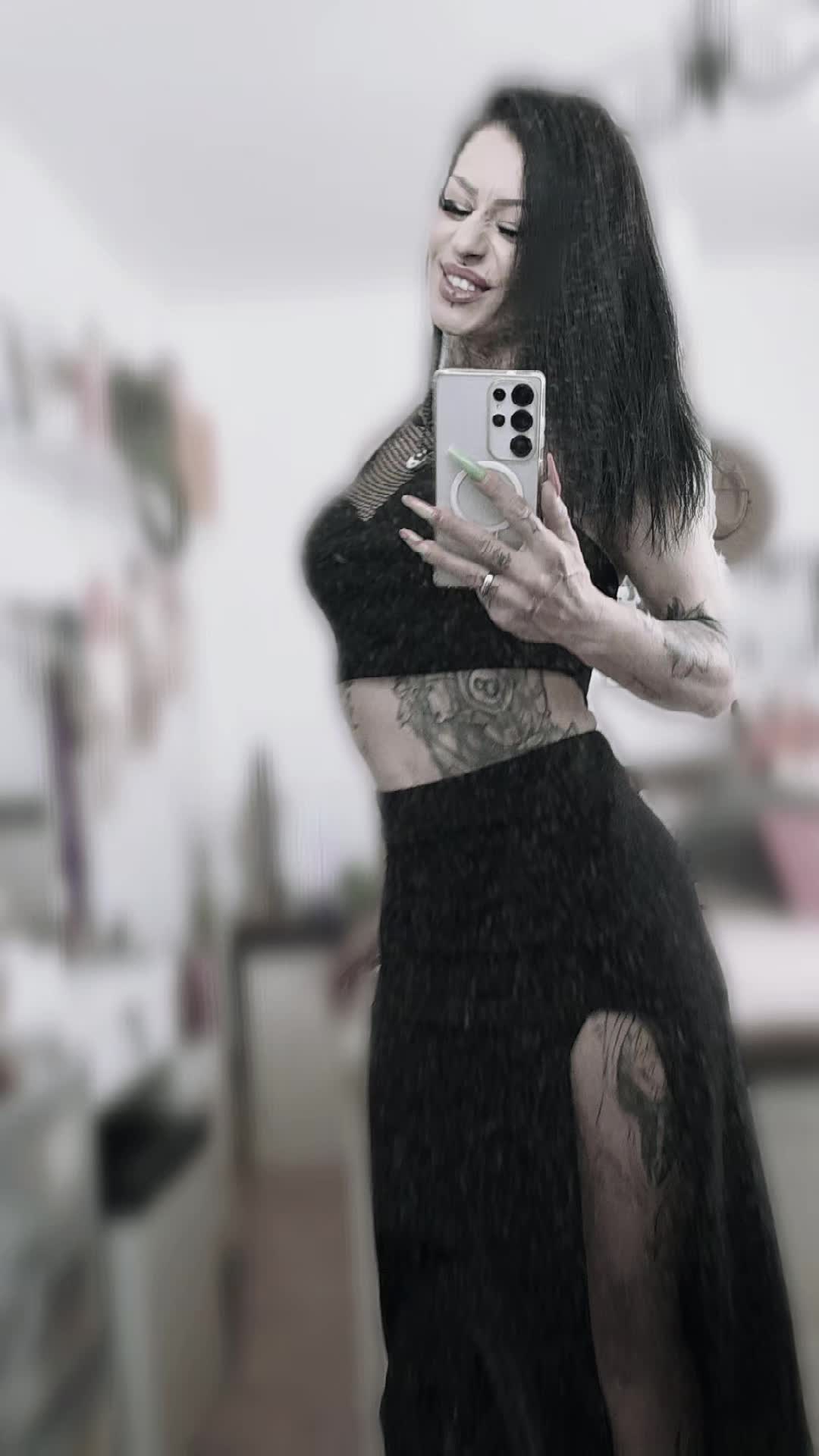 @🖤Lady Kalaschnikov🖤