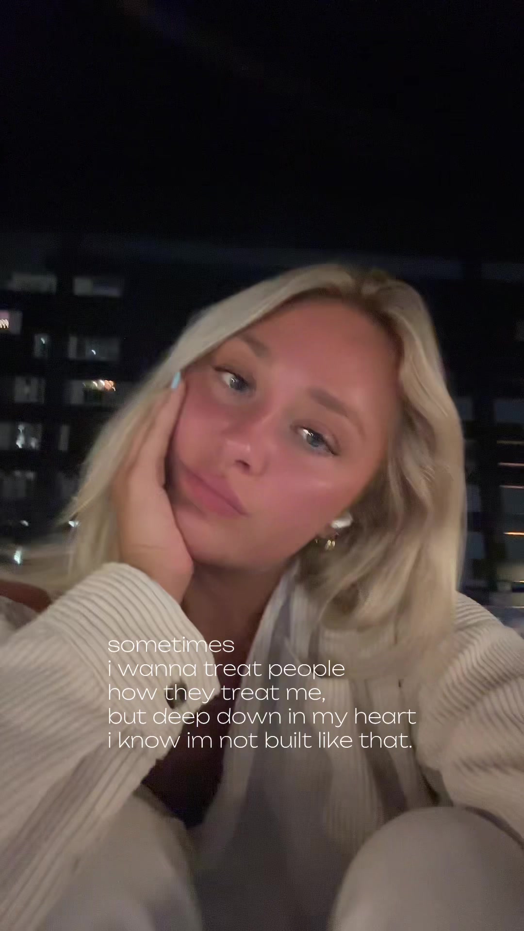 @chloe sands