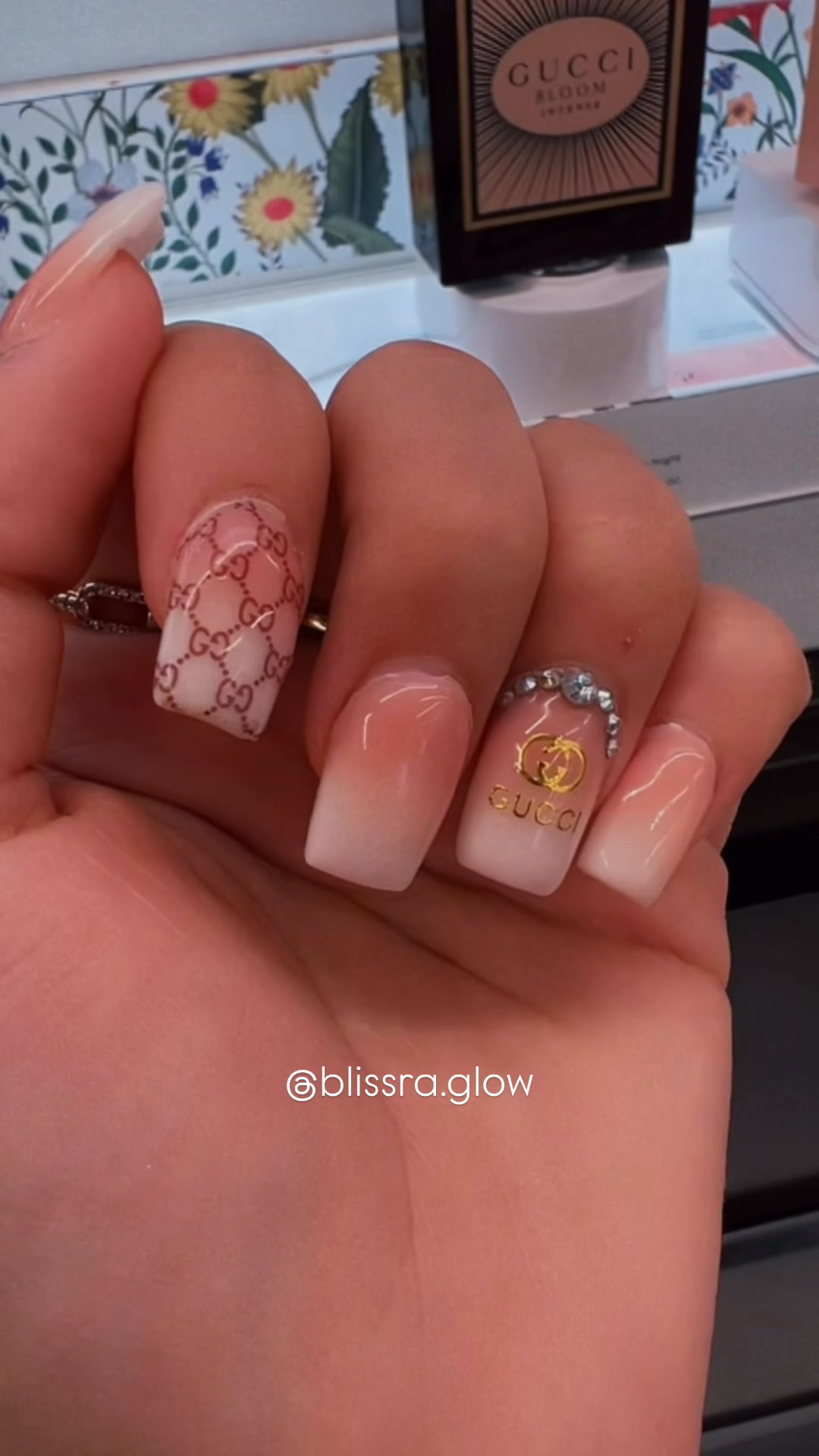 @Blisséra Glow
