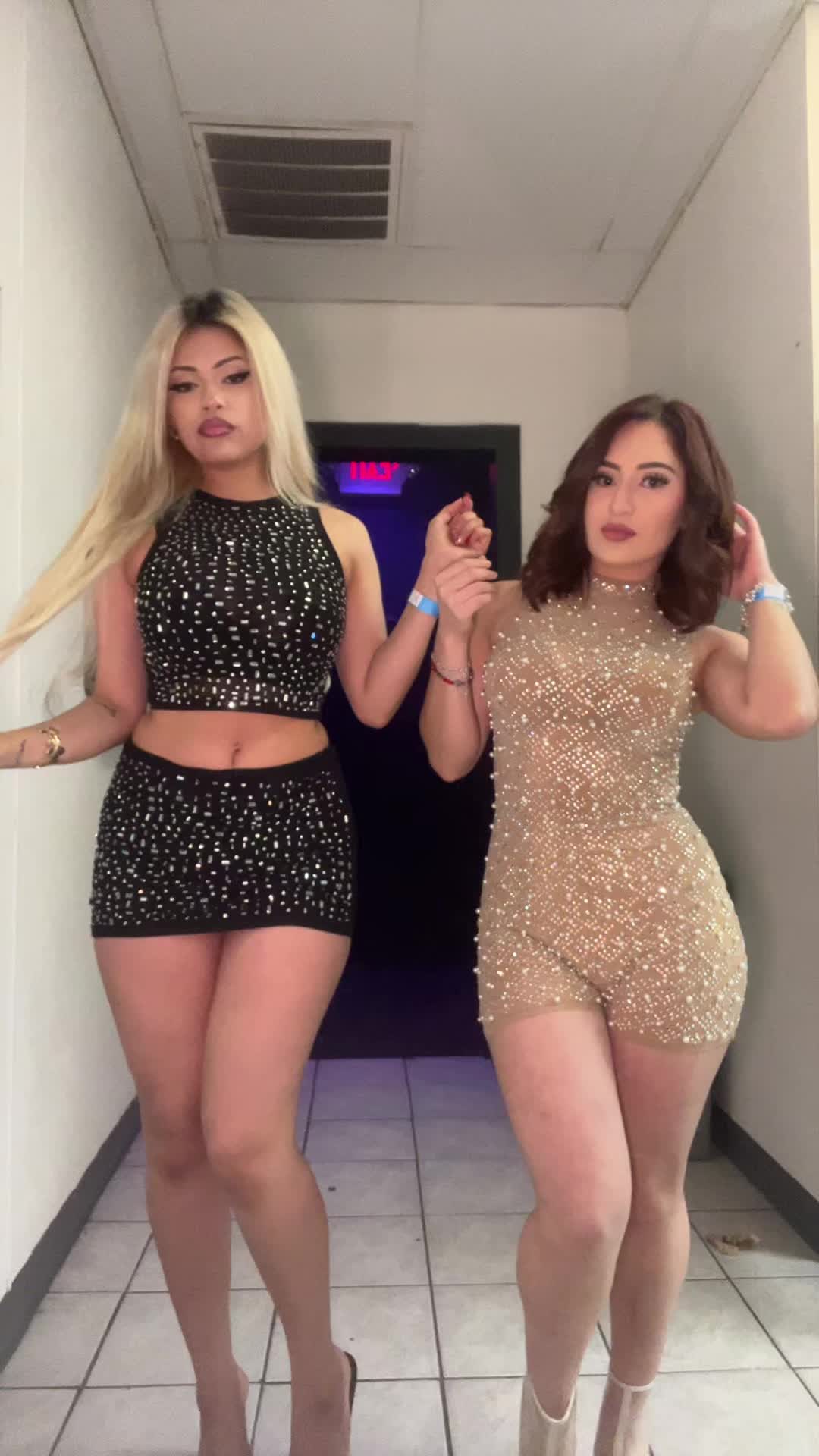 @Hillarylacalentana 👸